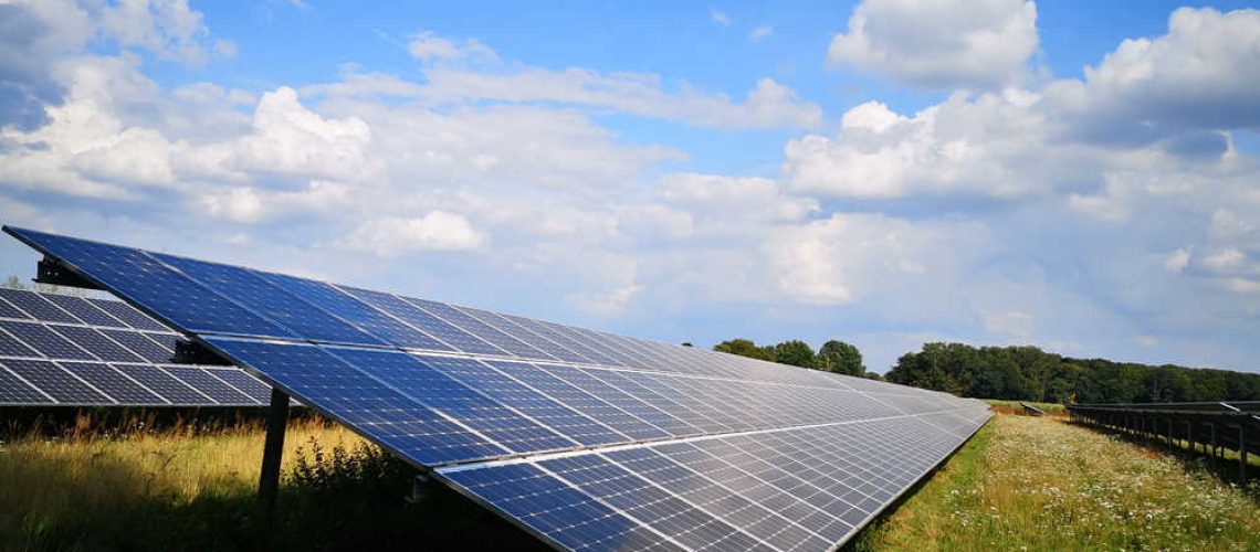 shutterstock_1673304625(FILEminimizer)